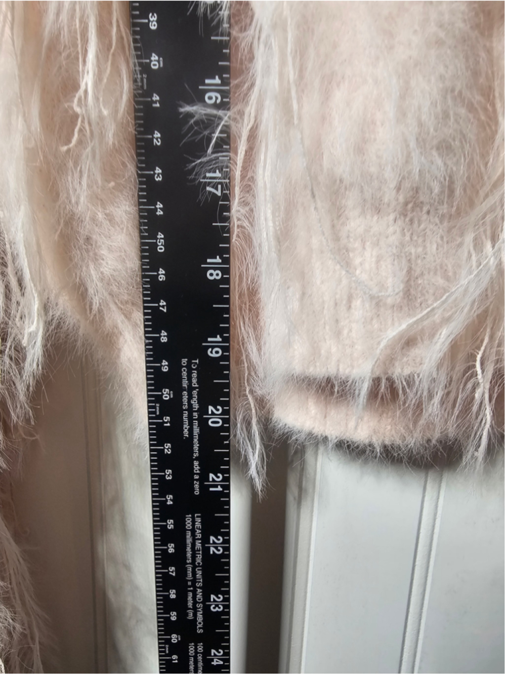 On 12th Pink Ostrich Feather Trim Eyelash Fuzzy Sweater Pearls Medium NWT - Picture 6 of 7